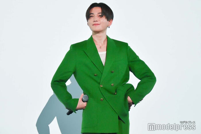 「わかってますよね?」と圧をかける八木勇征(C)モデルプレス