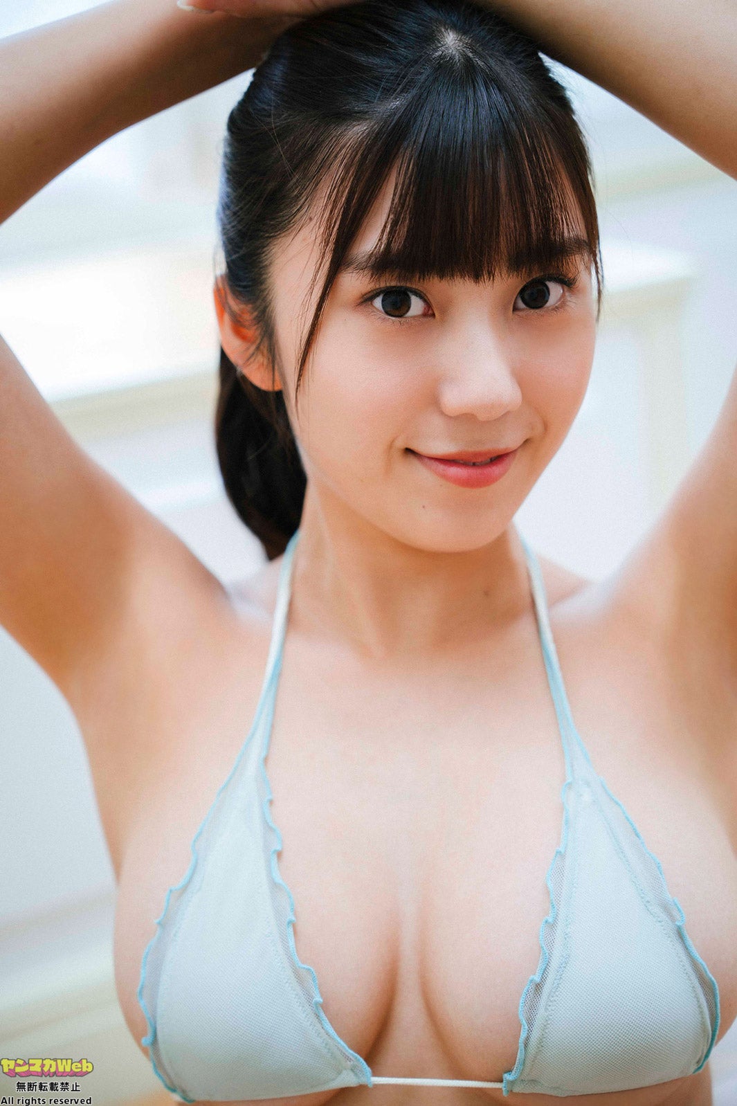 新井萌花、豊満バストに釘付け　陸上で鍛えた健康美ボディ披露