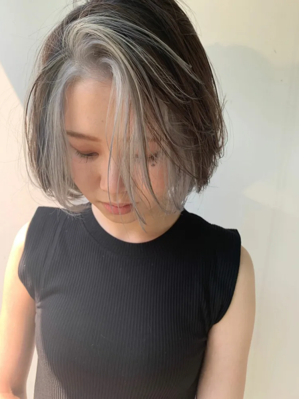 周囲と差がつくショートヘア特集 ポイントカラーで叶える大人のおしゃれヘアをご紹介 モデルプレス
