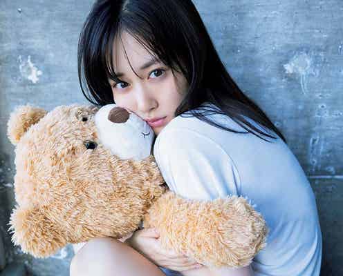 乃木坂46山下美月、色白美脚&いじらしい表情に釘付け  2nd写真集先行カット第4弾解禁<ヒロイン>