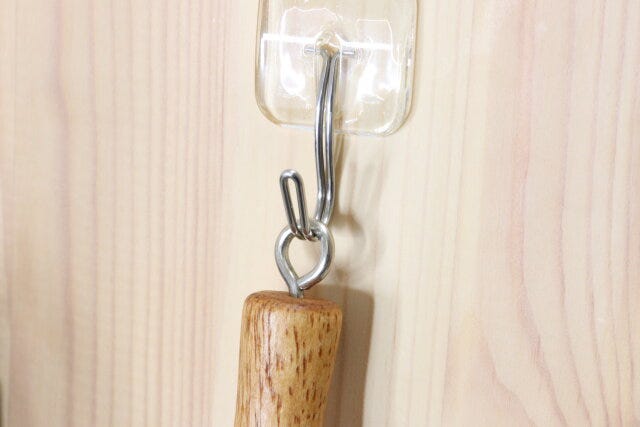 ダイソー　木柄ブラシ