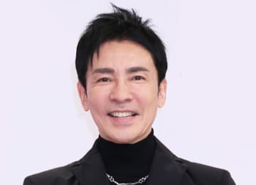 郷ひろみ、初の倉庫型家具店で買い物チャレンジ 難関・セルフレジに苦戦する 2年前は50年ぶり電車で話題