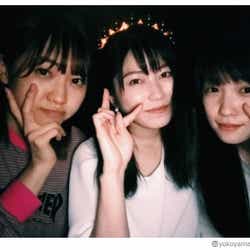 モデルプレス - AKB48横山由依、川栄李奈&木崎ゆりあとの久々ショット公開“偶然”にも注目あつまる