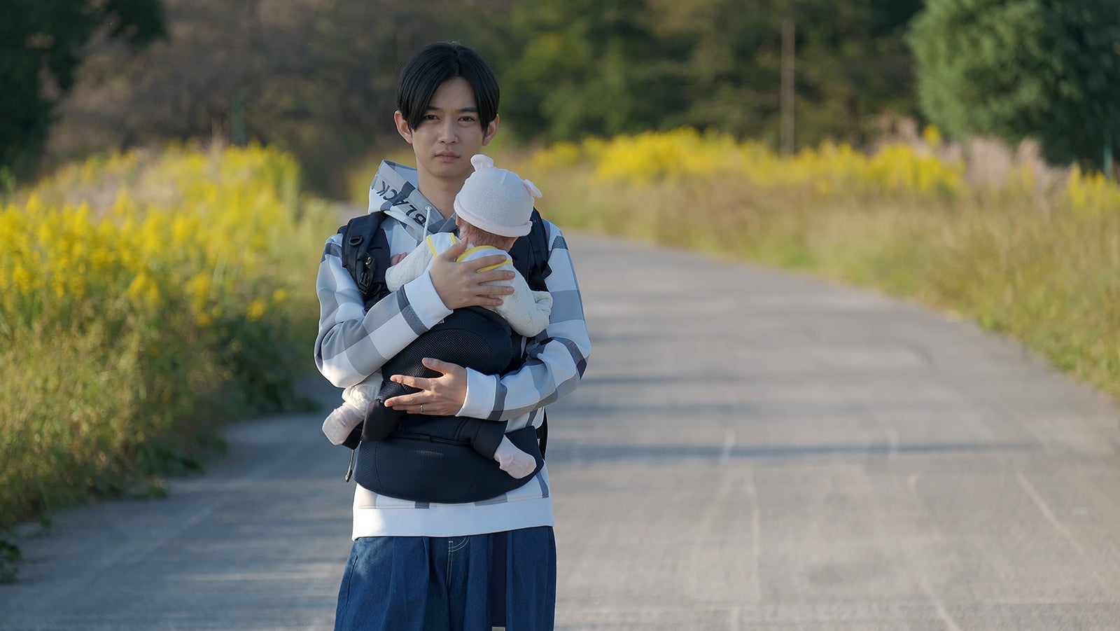 （C）「ホットママ」製作委員会