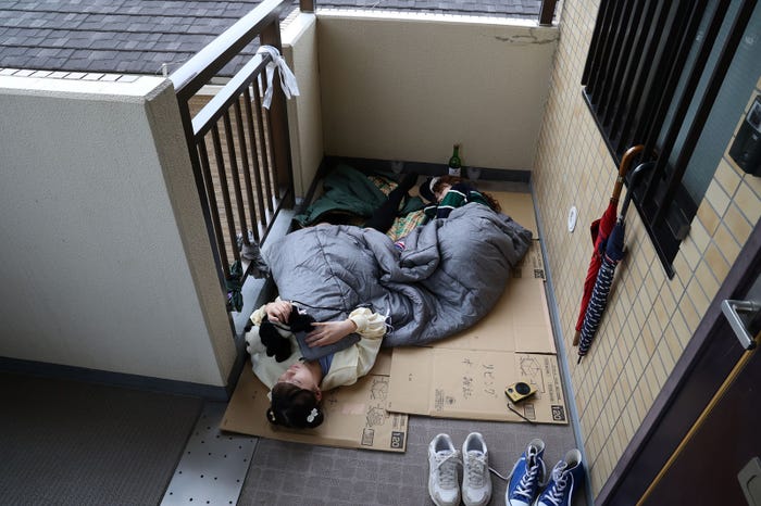 冨里奈央、岩本蓮加「ふたりエスケープ」第2話(C)田口囁一・一迅社/「ふたりエスケープ」製作委員会