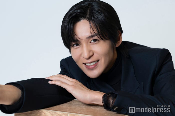 目黒蓮/ヘアメイク:宮川朋子、スタイリスト:YUTA MITSUI(C)モデルプレス