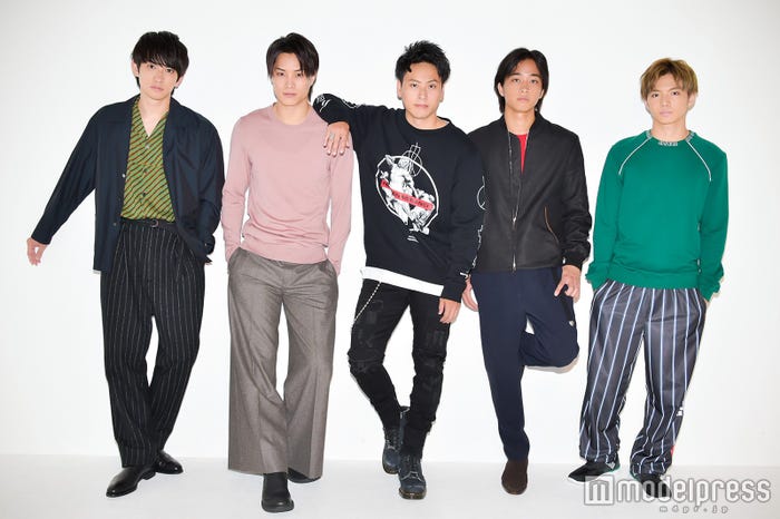 町田啓太、鈴木伸之、山下健二郎、佐藤寛太、佐藤大樹(C)モデルプレス