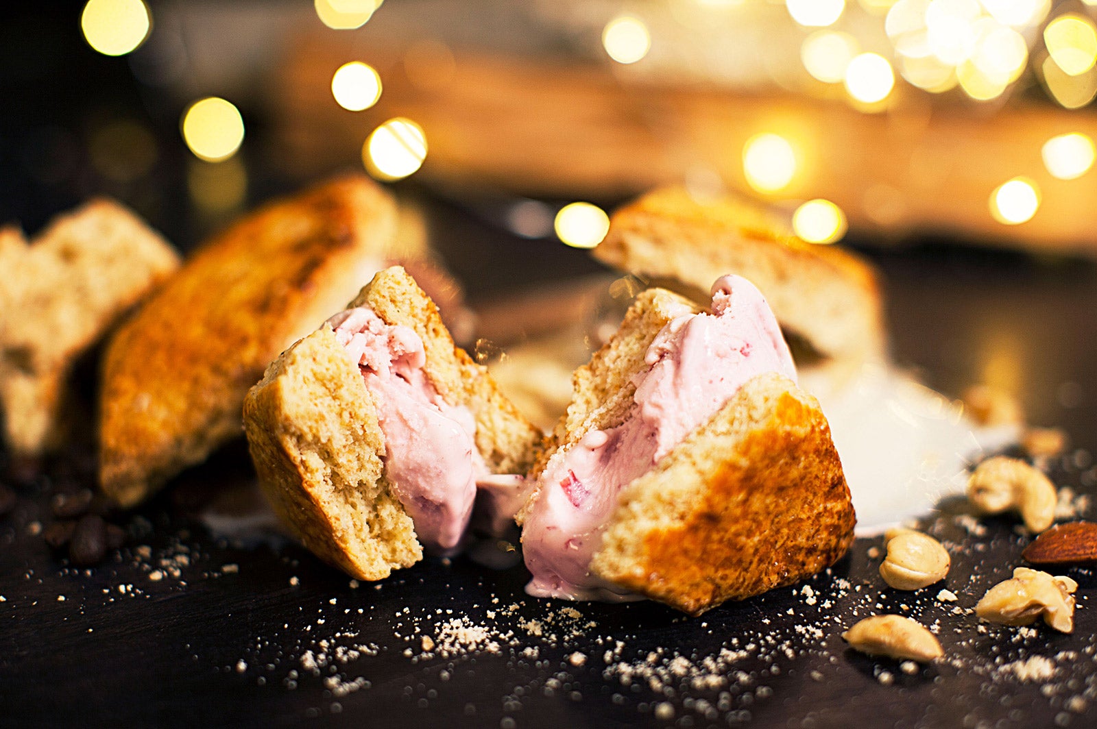 アイスコーン／画像提供：株式会社ネイキッド