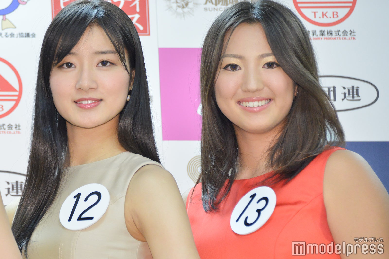 （左から）井戸川百花さん、田中絵梨さん（C）モデルプレス