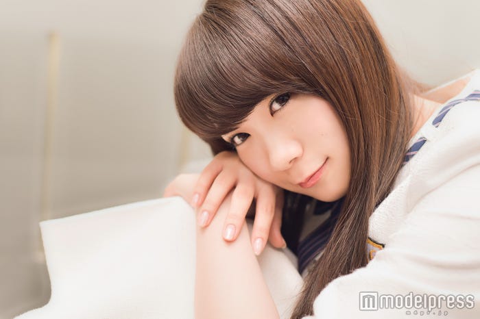 秋元真夏(C)モデルプレス