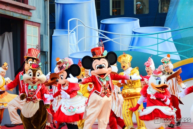 「テーブル・イズ・ウェイティング - クリスマスキュイジーヌ」