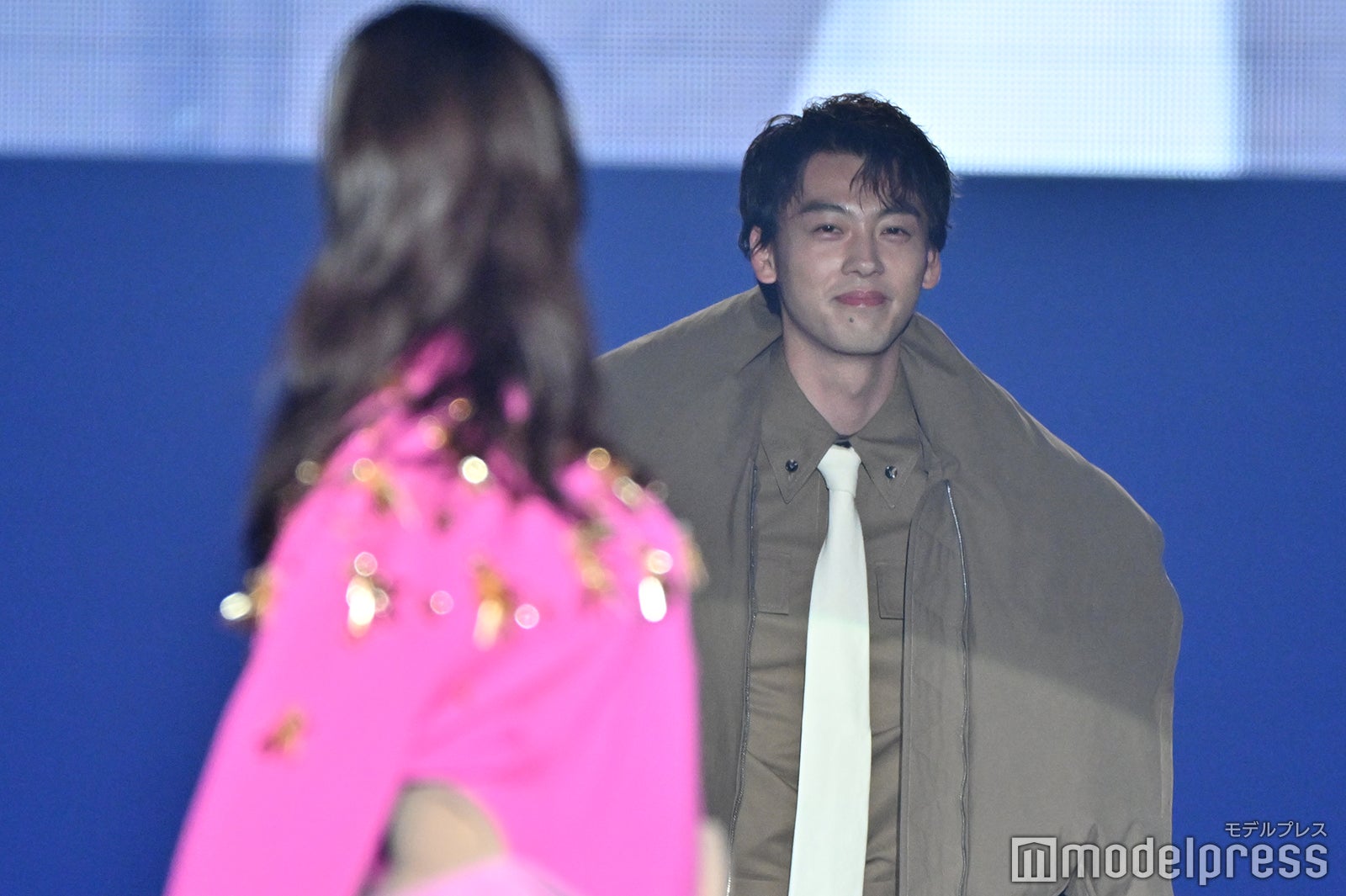 中条あやみ、竹内涼真（C）モデルプレス