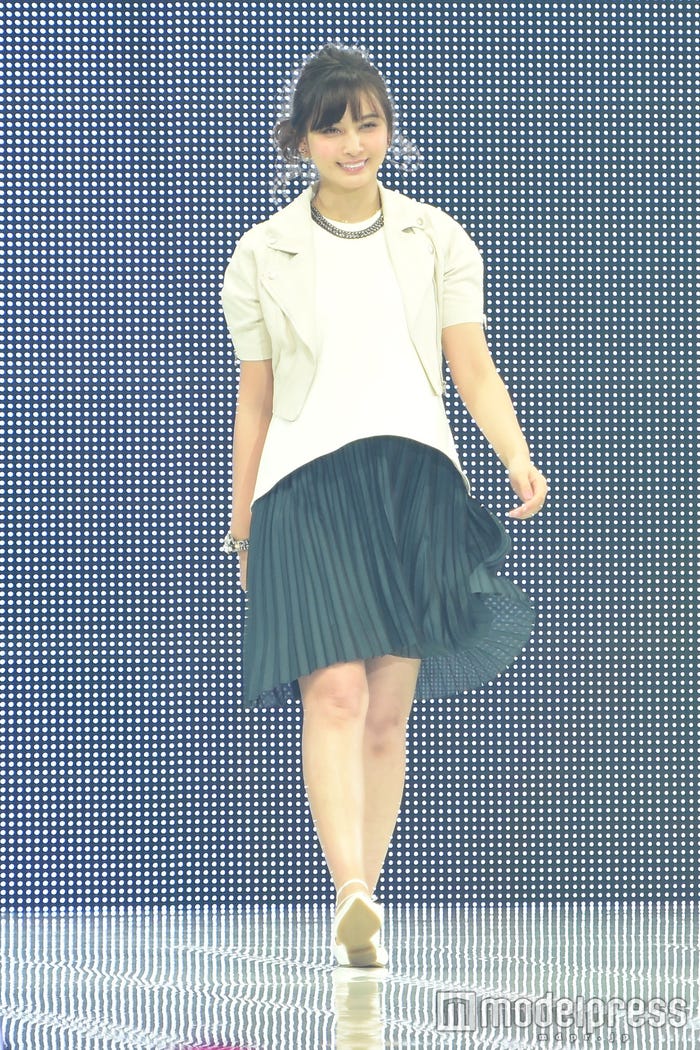 産前の加藤夏希(C)モデルプレス