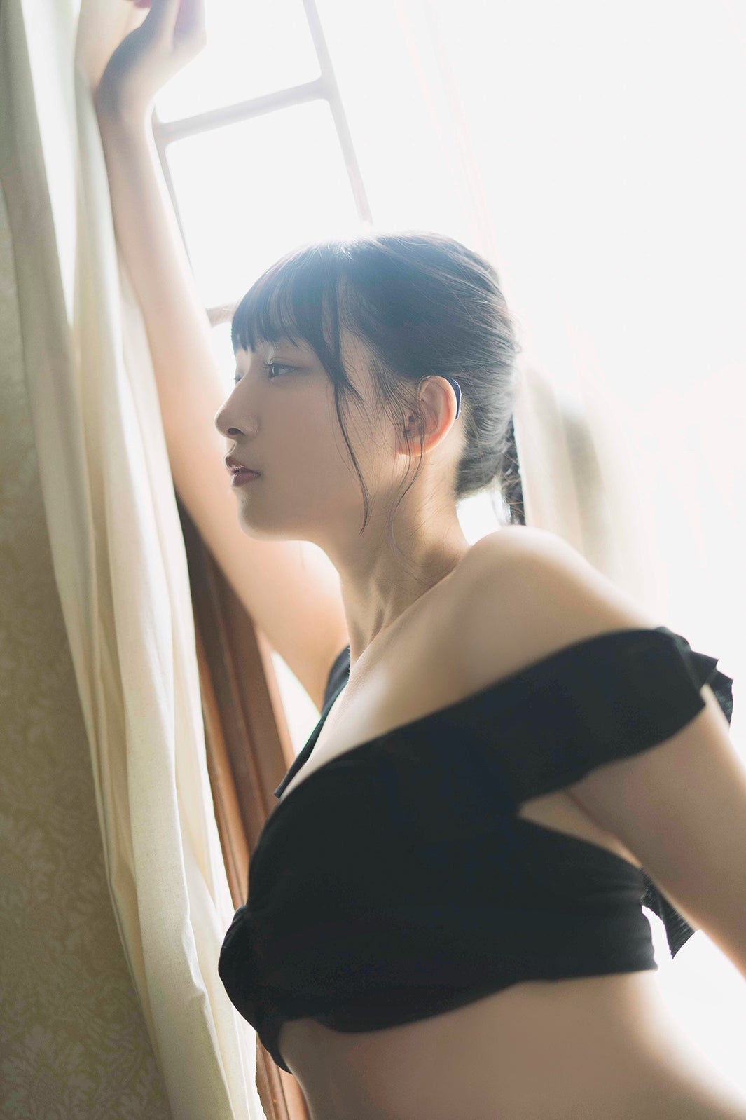 我妻ゆりか／撮影：カノウリョウマ「B.L.T.8月号」（東京ニュース通信社刊）
