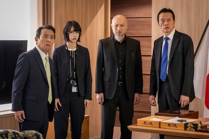 金田明夫、あの、山内圭哉、遠藤憲一「民王R」最終話(C)テレビ朝日