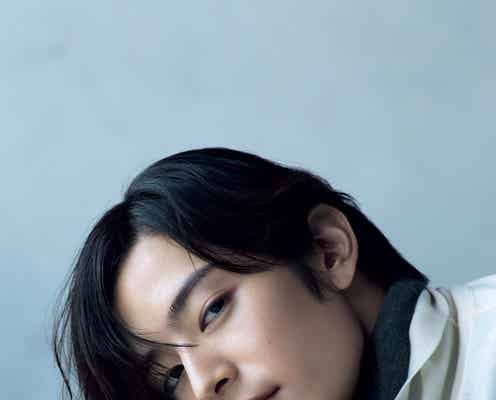 塩野瑛久「CLASSY.」初登場で色気溢れる ウェディングジュエリーをプレゼン