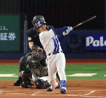 「安心のホークス産」DeNAの元ソフトバンク選手が日本Sで連日の躍動 井上は2打席連続二塁打 前夜は三森が2安打2盗塁「環境と指導次第で伸びる」