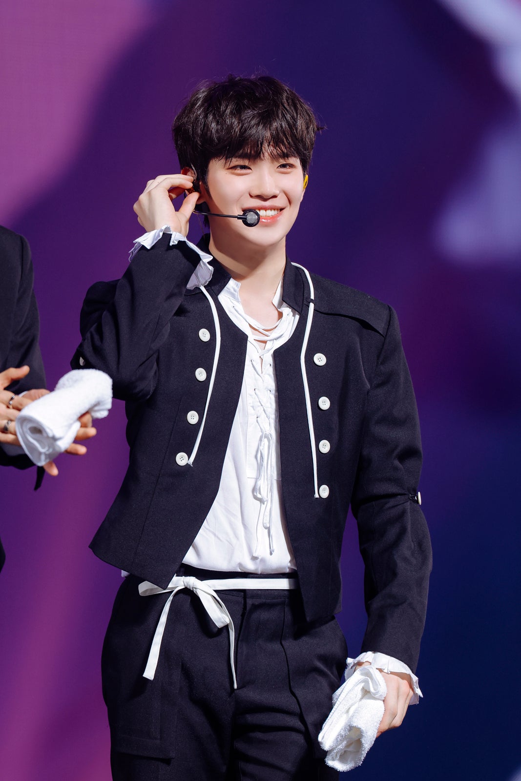 キム・テレ／上山陽介（C）WAKEONE／LAPONE Entertainment