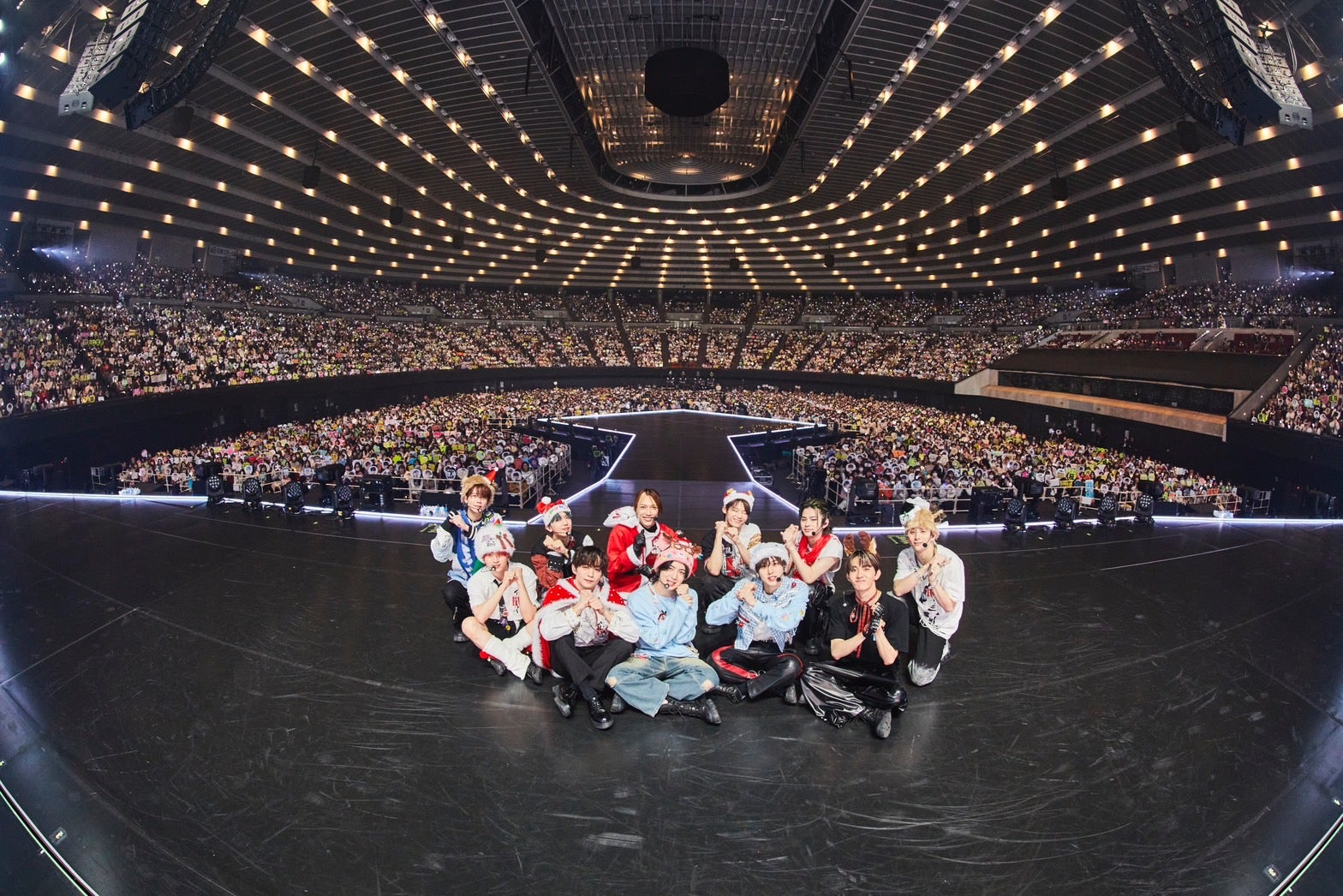 INI（C）LAPONE Entertainment