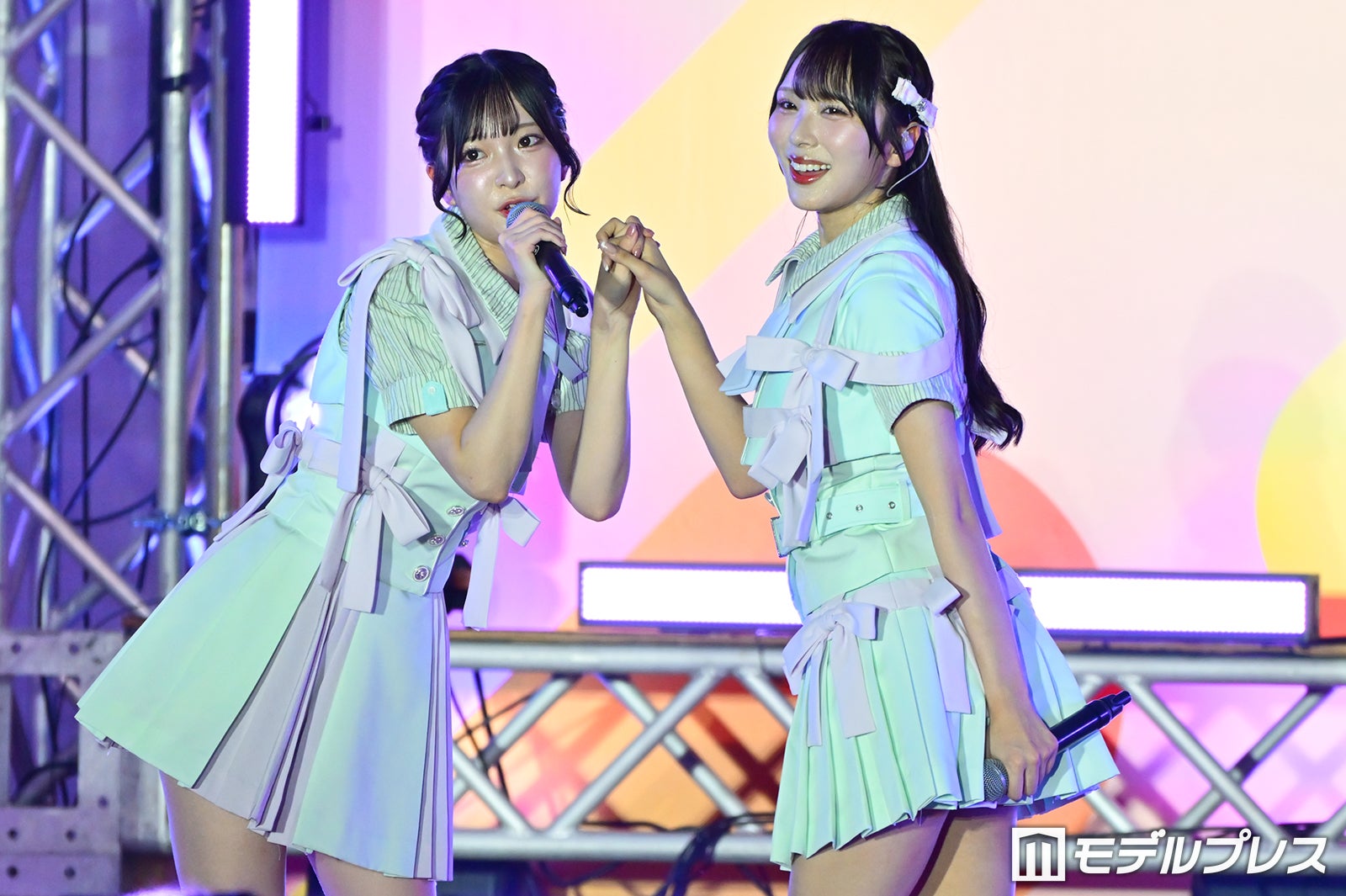 山田杏佳、逢田珠里依／≒JOY（C）モデルプレス