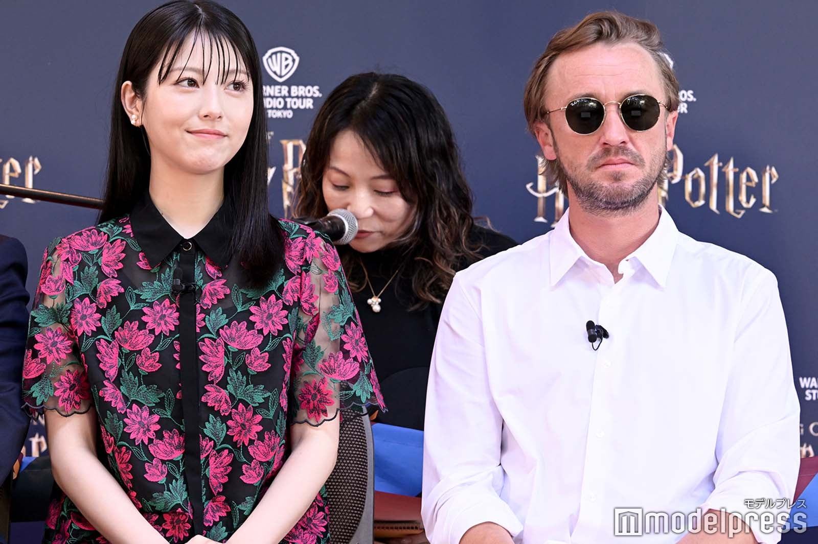 浜辺美波、トム・フェルトン（C）モデルプレス