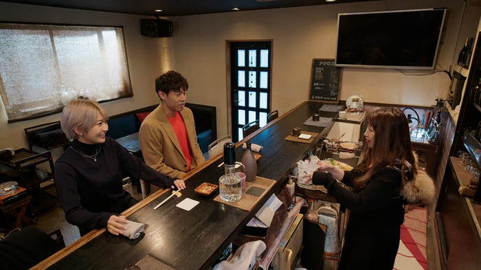 大内悠里の家族と対面「バチェラー・ジャパン」シーズン5エピソード7(C)2023 Warner Bros. International Television Production Limited