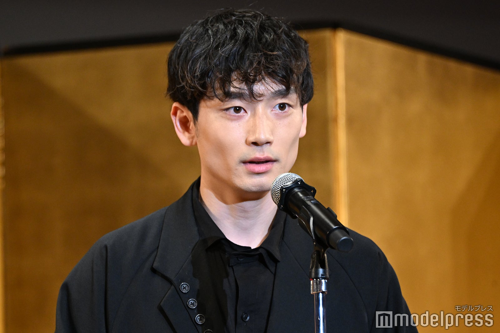 （C）モデルプレス