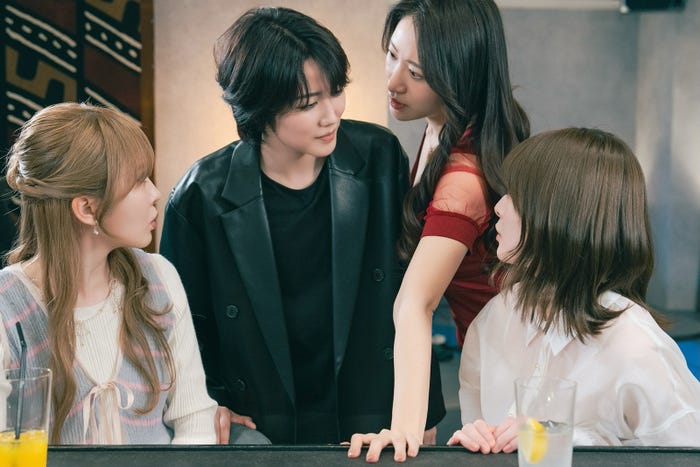 加藤史帆、七海ひろき、染谷有香、優希美青(C)「彩香ちゃんは弘子先輩に恋してる 2nd Stage」製作委員会・MBS/第4話より