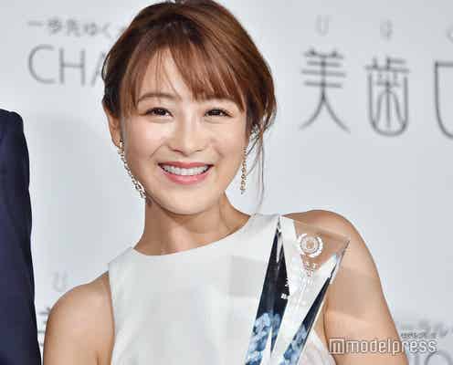鈴木奈々、引き締まった美ウエスト披露「スタイル抜群」「すごく綺麗」の声
