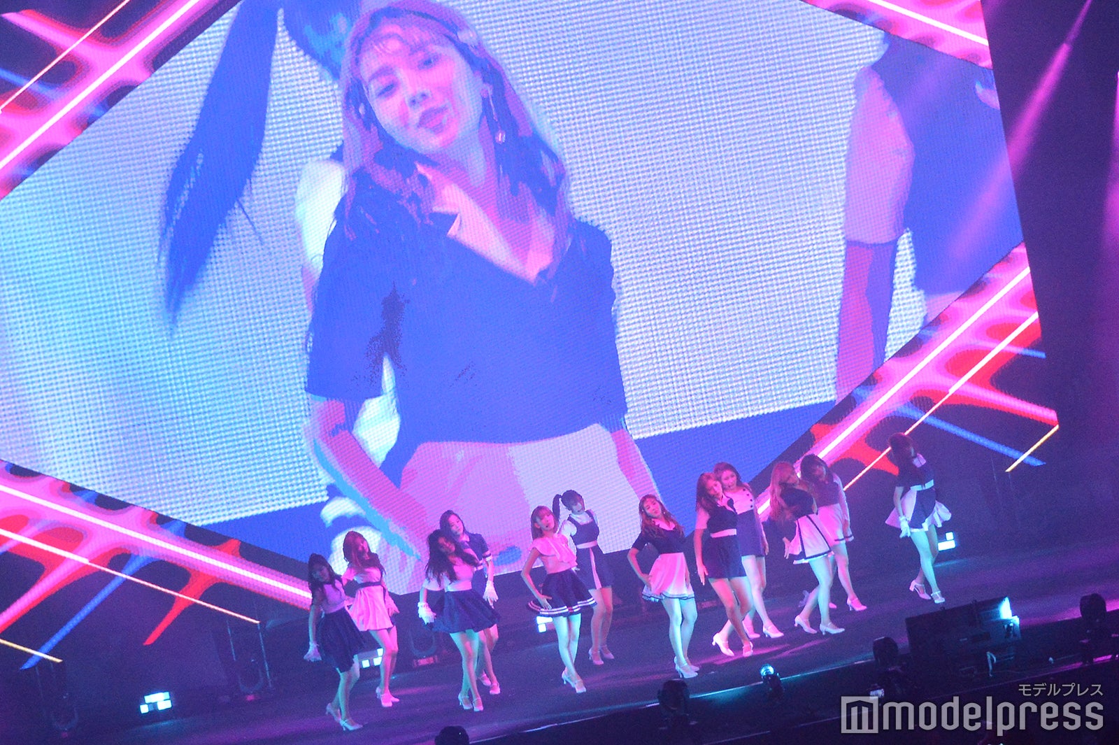 IZ*ONE （C）モデルプレス