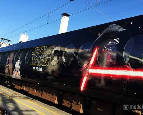「スター・ウォーズ」号、漆黒の車両を初お披露目 R2-D2フィギュアも