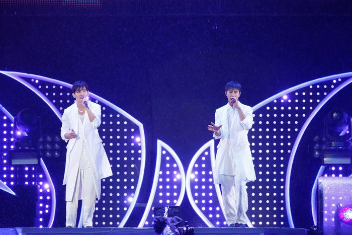 「東方神起 LIVE TOUR ~Begin Again~ Special Edition in NISSAN STADIUM」最終公演より(提供写真)