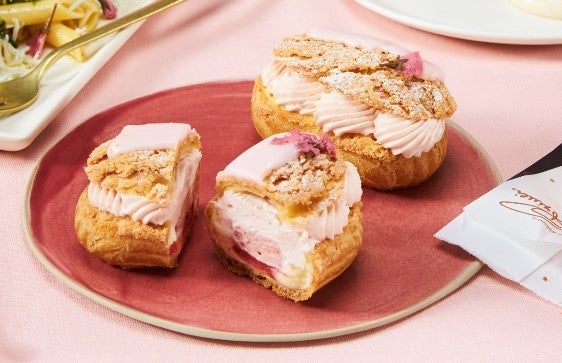 『マリトッツォ さくら』¥540（税抜）／画像提供：スターバックス コーヒー ジャパン　