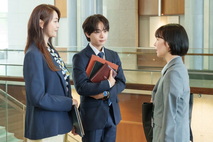 観月ありさ、大西流星、吉谷彩子(C)「能面検事」製作委員会