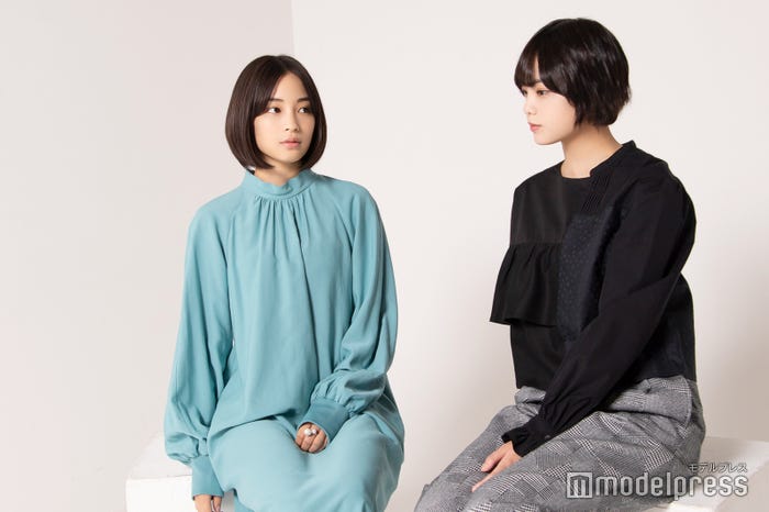 広瀬すず×平手友梨奈(C)モデルプレス