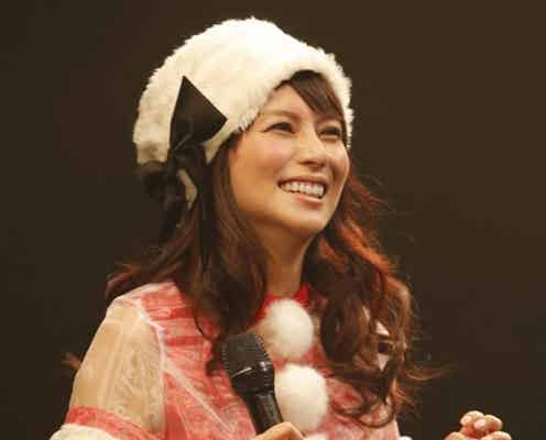 柴咲コウ、キュートなサンタ姿で登場!福山雅治からのサプライズに大喜び