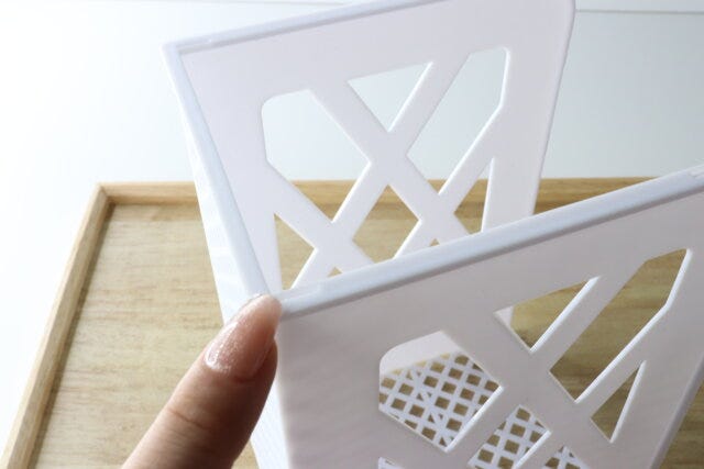 セリアの重ねて使えるブックスタンド4