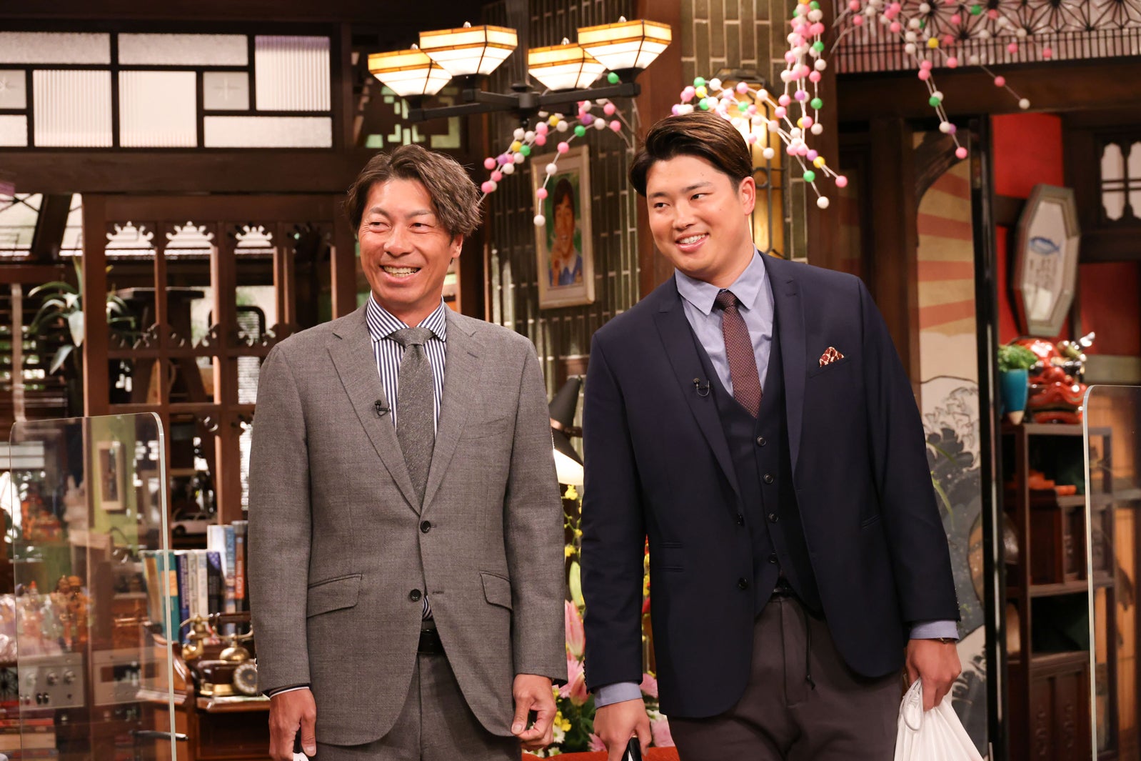 高津臣吾、村上宗隆（C）カンテレ・フジテレビ