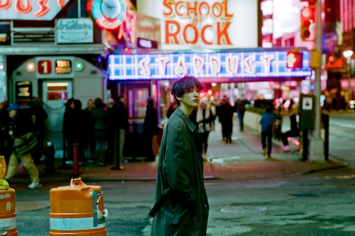 上杉柊平/写真集「Deja-Vu」より(提供写真)