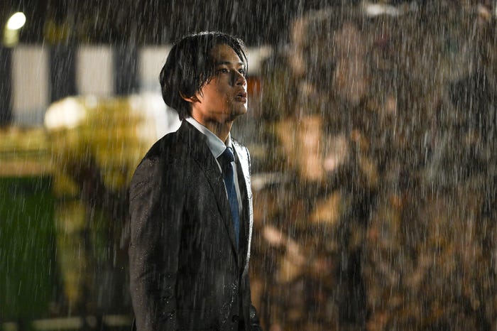 北村匠海「アンチヒーロー」第2話より(C)TBS