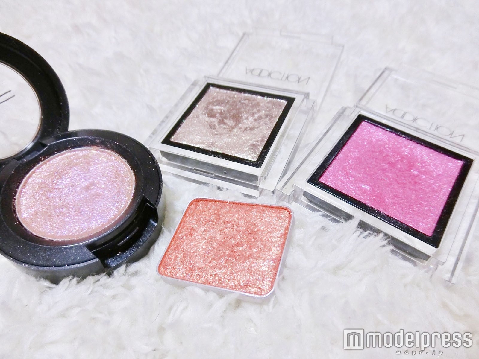 煌めきとともに夏を楽しんで／写真：mari（C）モデルプレス