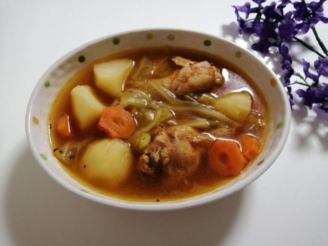 業務スーパーピリピリチキンポトフ風