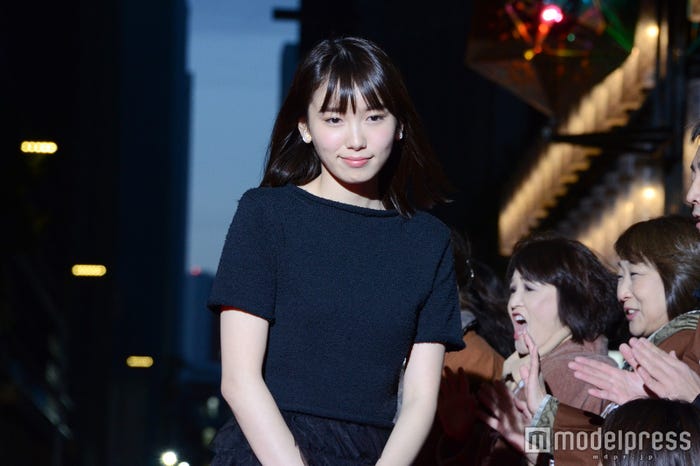 (C)モデルプレス