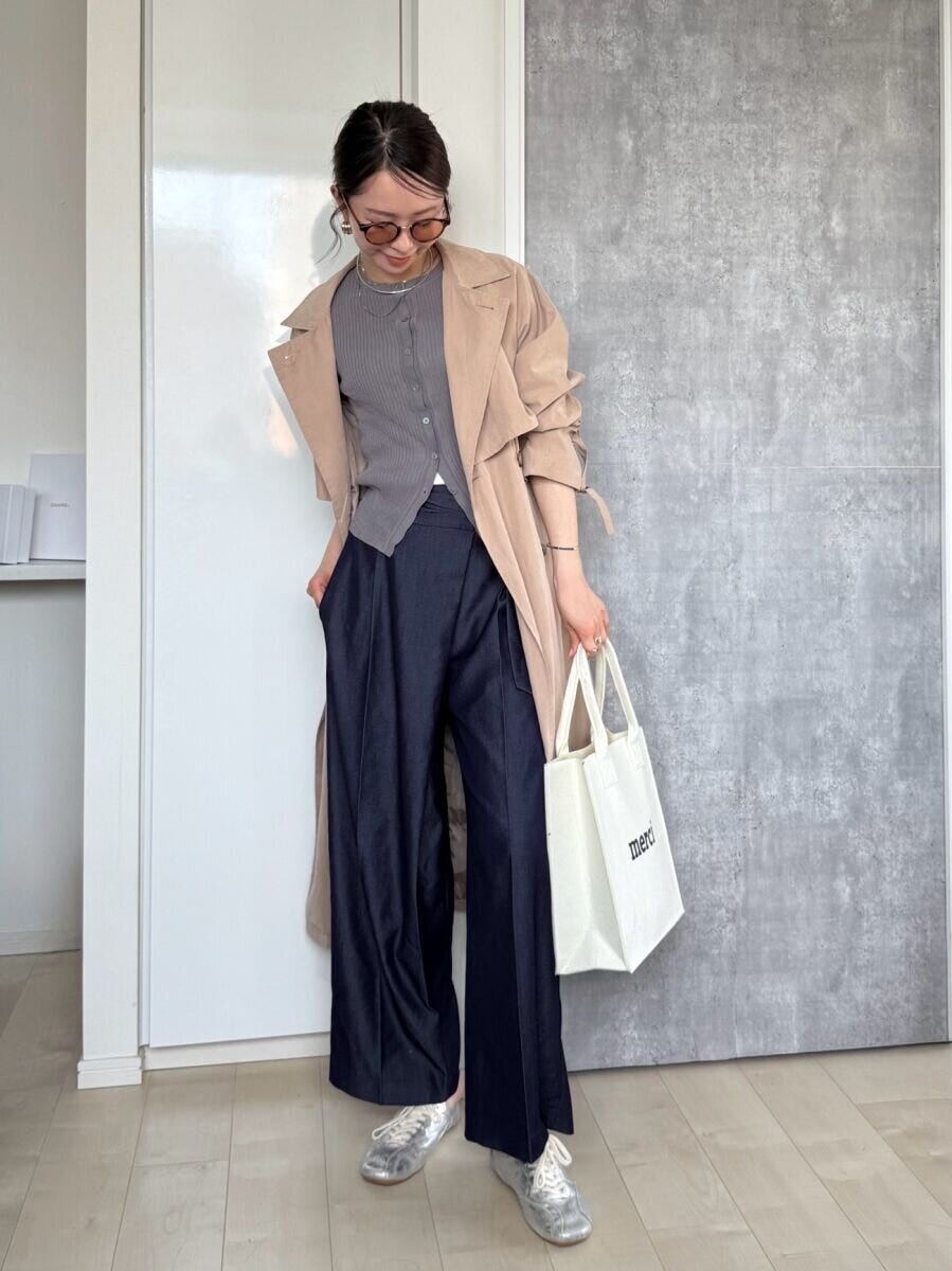 GU　シアーリブカーディガン　グレー　トレンチコートコーデ