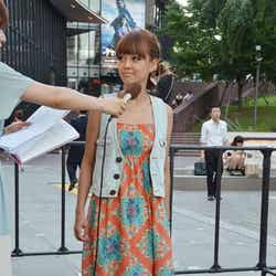 「男を落とす勝負服」今泉宏美/エスニック柄マキシワンピースにデニムベスト。カジュアルかつ女性らしさ満点