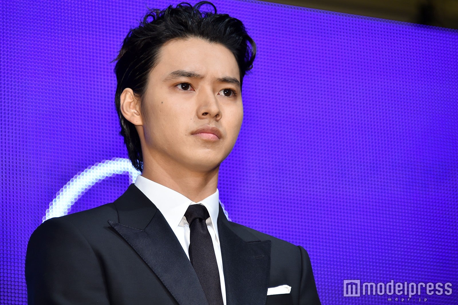 山崎賢人主演「ジョジョ」公開日決定　撮影も佳境に「ピッタリだった」