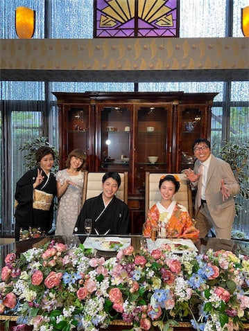 大竹しのぶも驚き！ものまね明石家ファミリーが“似すぎ”と話題「全員本物！？」「びっくり」