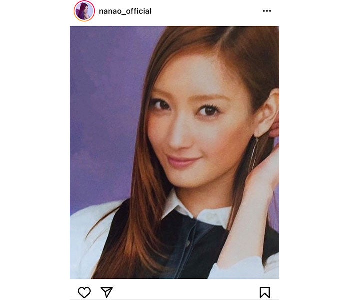 江野沢愛美 髪色を暗めにチェンジして大人っぽく 暗髪のまなみんもめちゃかわ モデルプレス