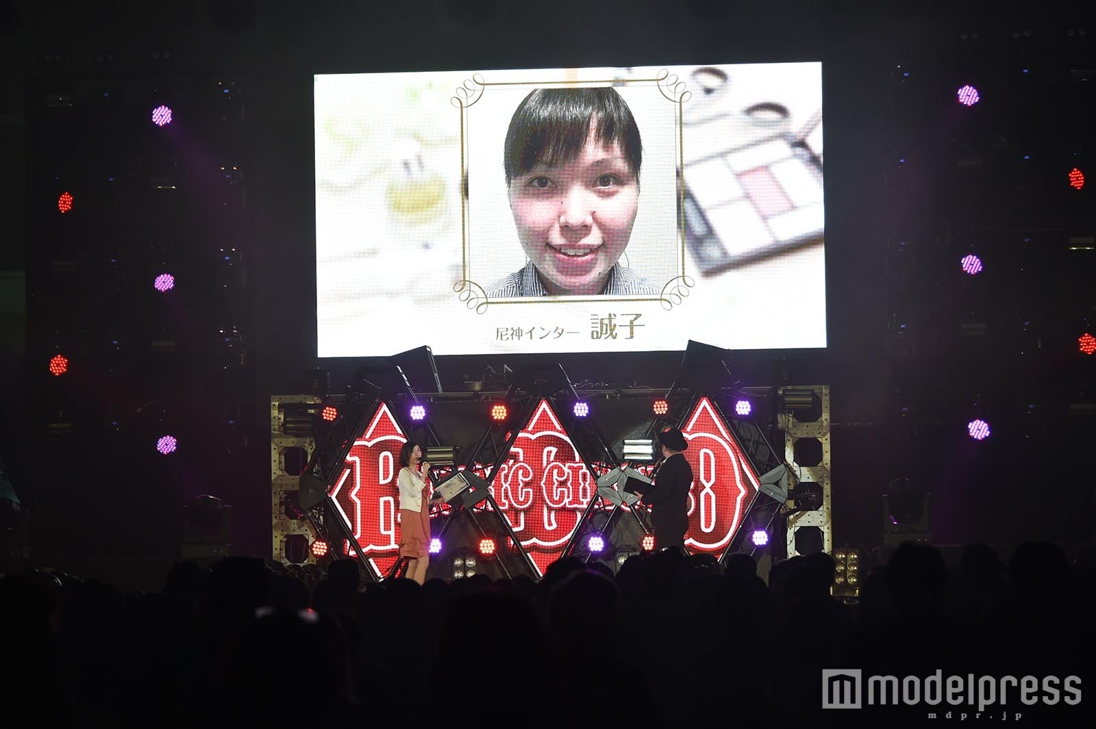 ステージの様子（C）モデルプレス