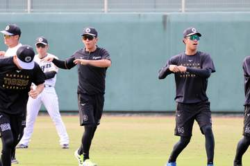 阪神 若虎3人衆が宮崎に合流 フェニックスLに参加 立石正広＆岡城快生は再合流 高寺望夢は今季初